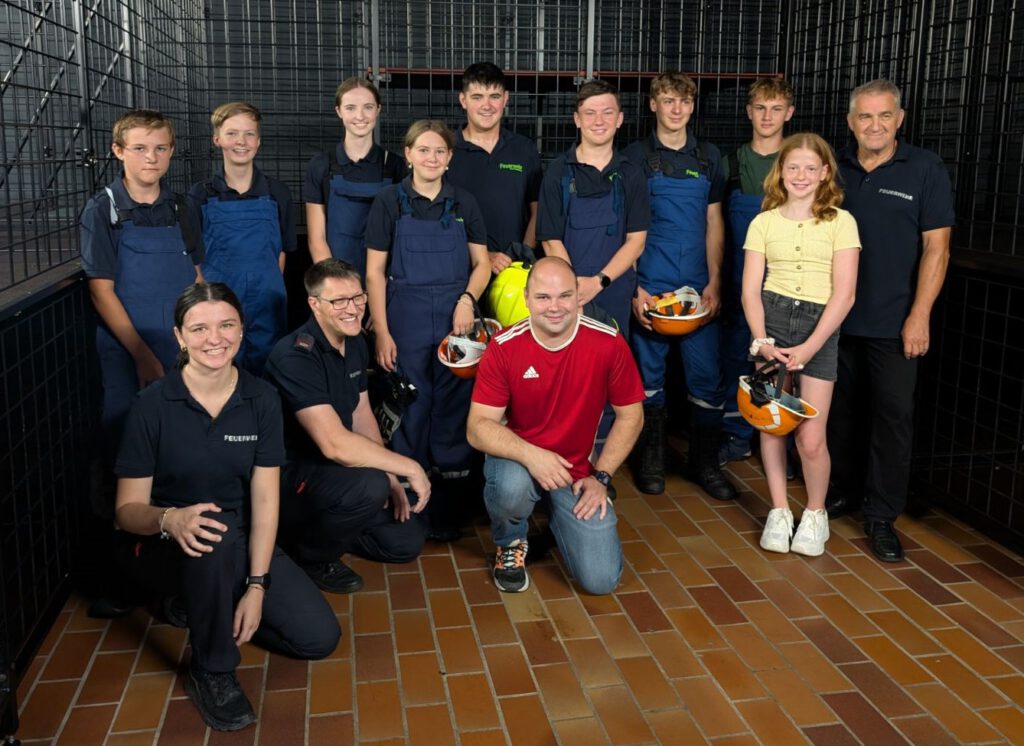 Stehen v.l. Eggersdorfer Fabian, Kleber Marlon, Kleber Annika, Wintersberger Greta, Wintersberger Luca, Resch Philipp, Kern Jonathan, Amsl Sebastian, Walter Petermann. 2.Reihe Jetzinger Sophie, Resch Ralf, Knauth Richard, ?